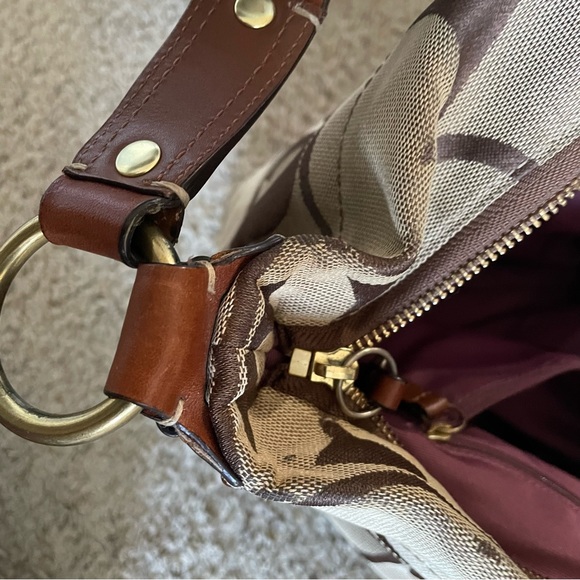 USED Authentic Coach Carly Signature HandBag
Purse Satchel - Picture 6 of 15